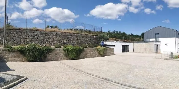 Casa Da Escola Alojamento de Turismo Rural *